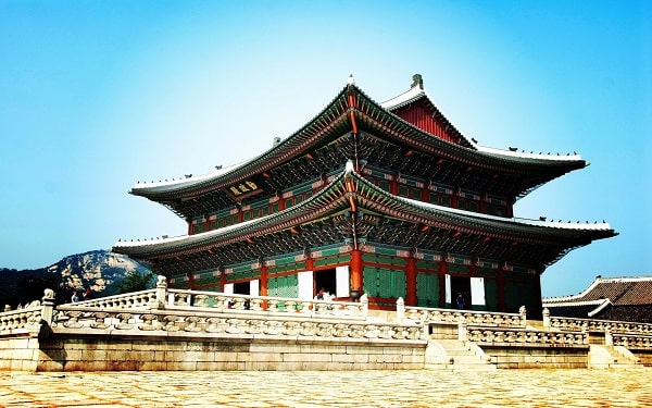 Palace-Seoul-South-Korea-min